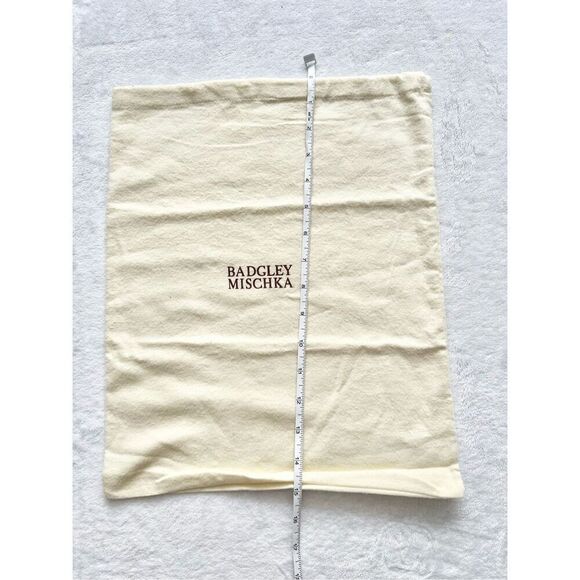 BADGLEY MISCHKA cream colored dust bag ￼ - Picture 3 of 3